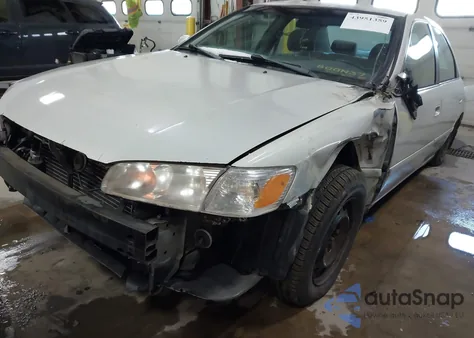 2001 Toyota Camry Ce из США, поврежденный, VIN 4T1BG22K01U015098